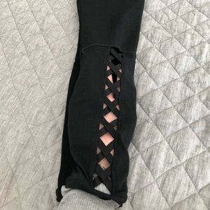 Fabletics High Waisted Black 3/4 Leggings SZ M